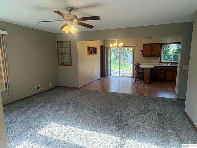 4606 Borman Street, Bellevue, NE 68157