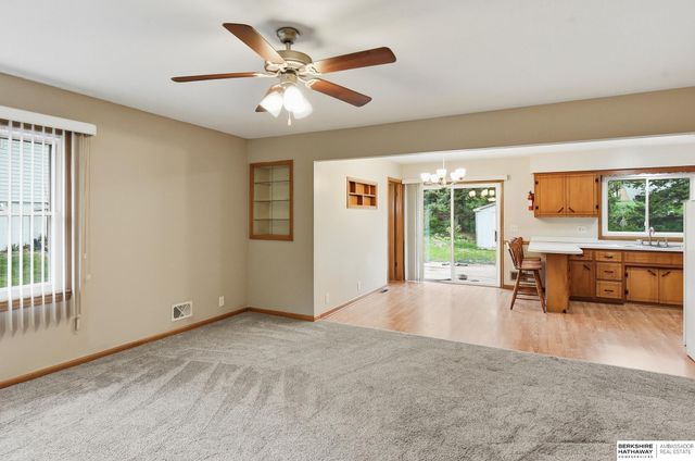 4606 Borman Street, Bellevue, NE 68157