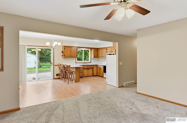 4606 Borman Street, Bellevue, NE 68157