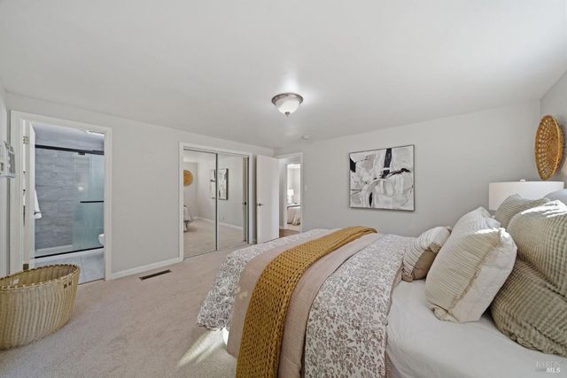 6404 Guerneville Rd, Sebastopol, CA 95472