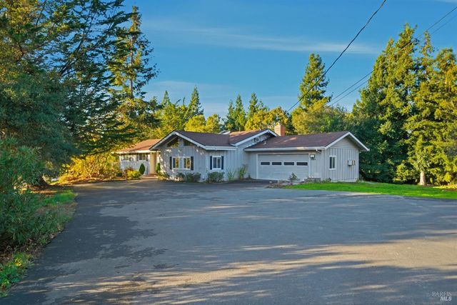 6404 Guerneville Rd, Sebastopol, CA 95472
