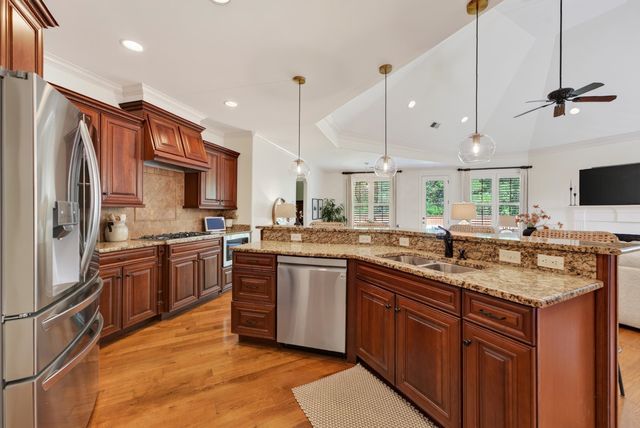 1682 TARTAN LN, Collierville, TN 38017