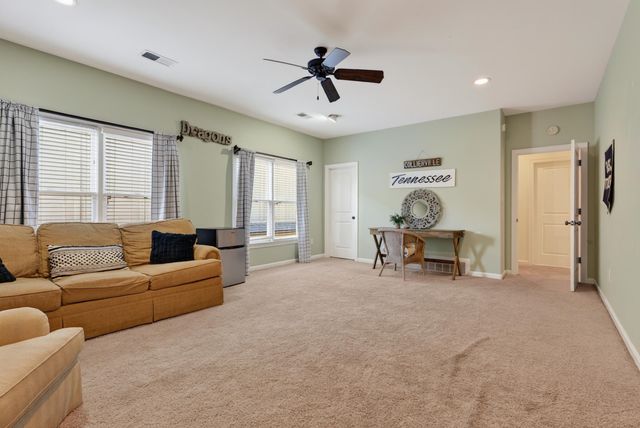 1682 TARTAN LN, Collierville, TN 38017