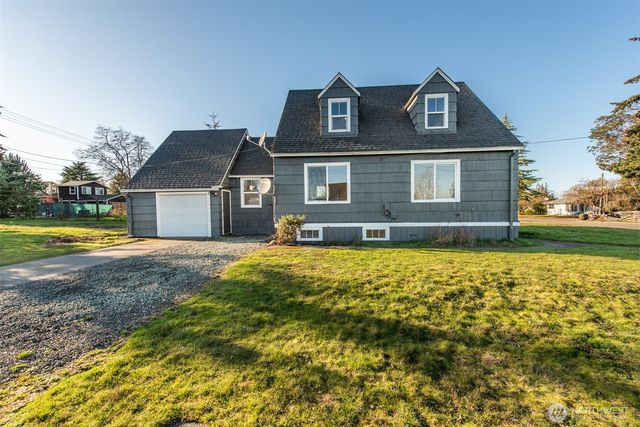 1202 W 9th Street, Port Angeles, WA 98363