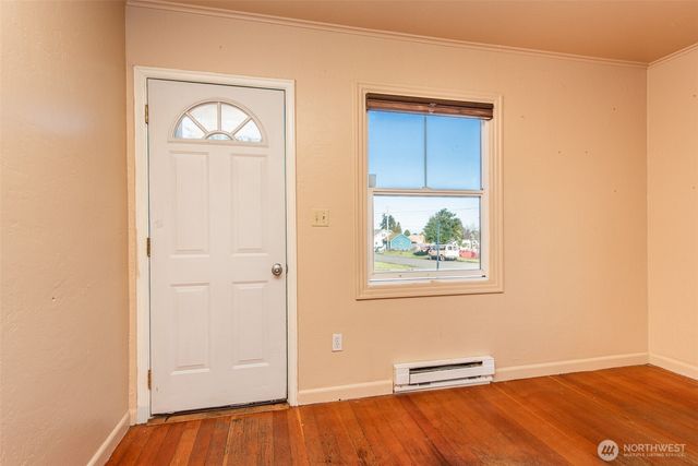 1202 W 9th Street, Port Angeles, WA 98363