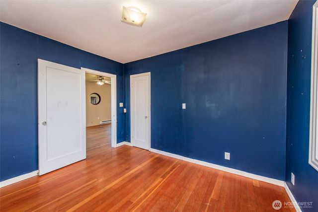 1202 W 9th Street, Port Angeles, WA 98363