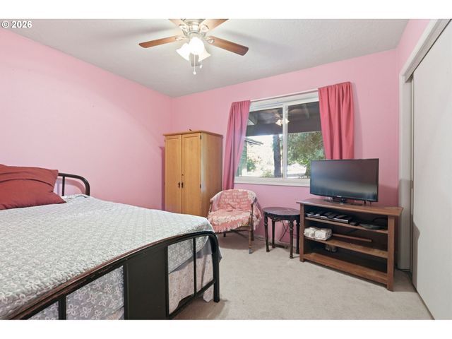 20005 Sw FARMINGTON Rd, Beaverton, OR 97007