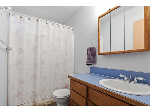 20005 Sw FARMINGTON Rd, Beaverton, OR 97007