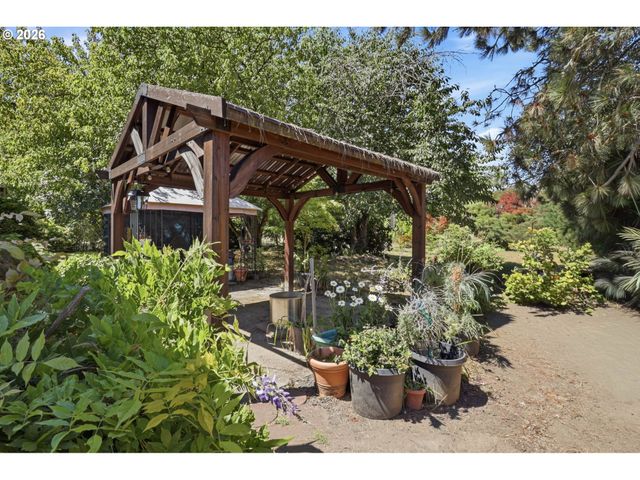 20005 Sw FARMINGTON Rd, Beaverton, OR 97007