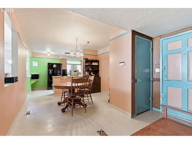 20005 Sw FARMINGTON Rd, Beaverton, OR 97007