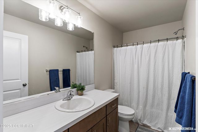 324 Shageluk Street, Anchorage, AK 99504