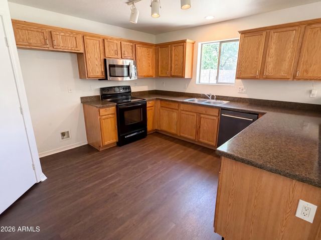 13976 W PORT ROYALE Lane, Surprise, AZ 85379