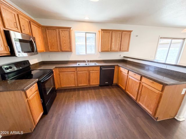 13976 W PORT ROYALE Lane, Surprise, AZ 85379