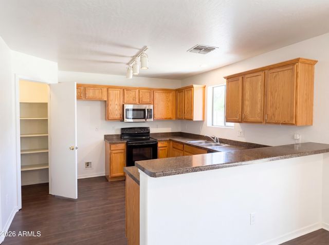 13976 W PORT ROYALE Lane, Surprise, AZ 85379