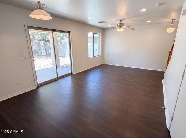 13976 W PORT ROYALE Lane, Surprise, AZ 85379