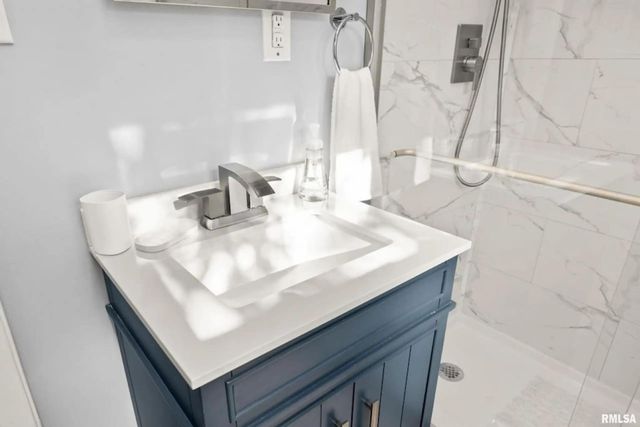 1216 E ROUSE Avenue, Peoria Heights, IL 61616