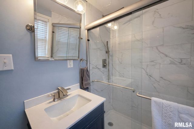 1216 E ROUSE Avenue, Peoria Heights, IL 61616