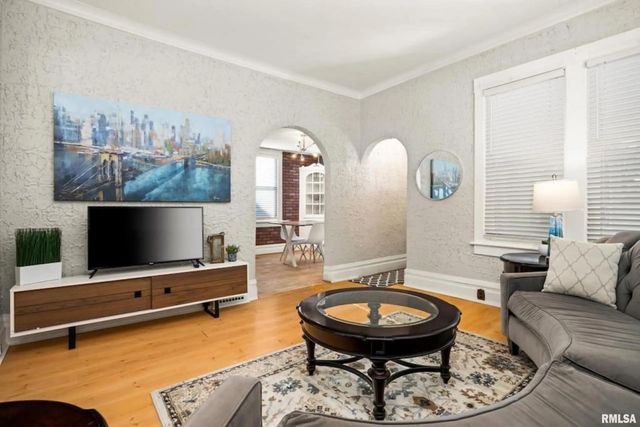 1216 E ROUSE Avenue, Peoria Heights, IL 61616