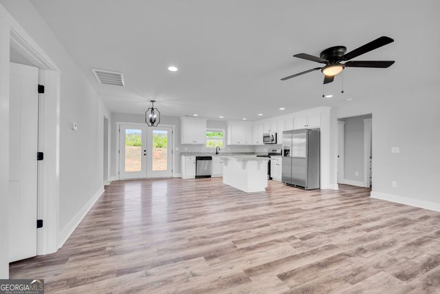 1122 Hwy 326, Carnesville, GA 30521