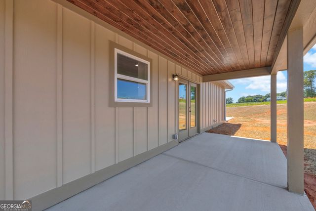 1122 Hwy 326, Carnesville, GA 30521