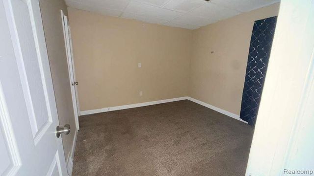 12061 Wade Street, Detroit, MI 48213