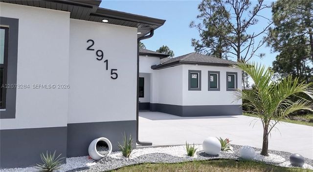 2915 49TH ST W, Lehigh Acres, FL 33971