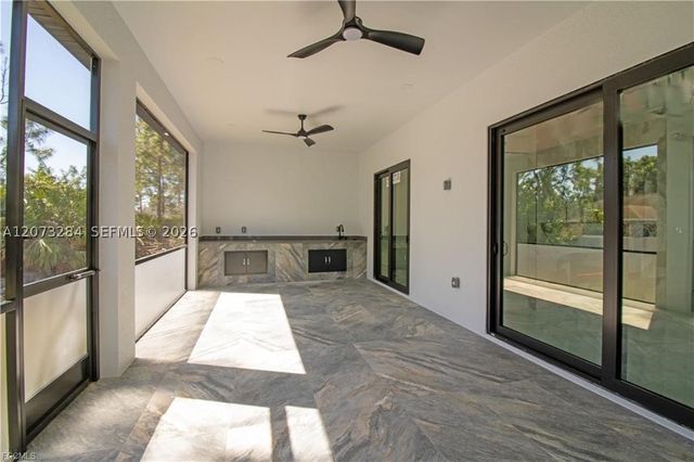 2915 49TH ST W, Lehigh Acres, FL 33971