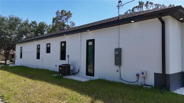 2915 49TH ST W, Lehigh Acres, FL 33971