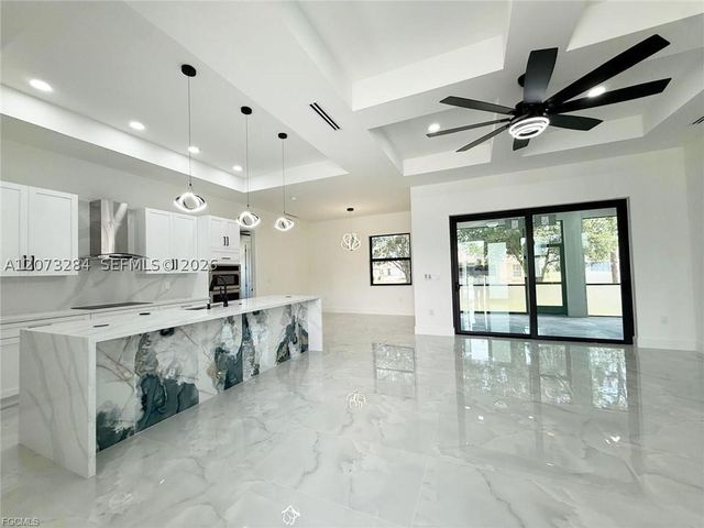 2915 49TH ST W, Lehigh Acres, FL 33971