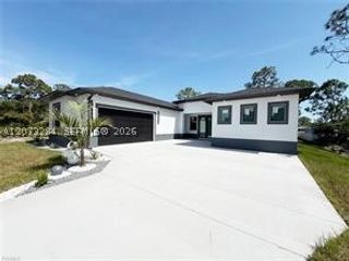 2915 49TH ST W, Lehigh Acres, FL 33971