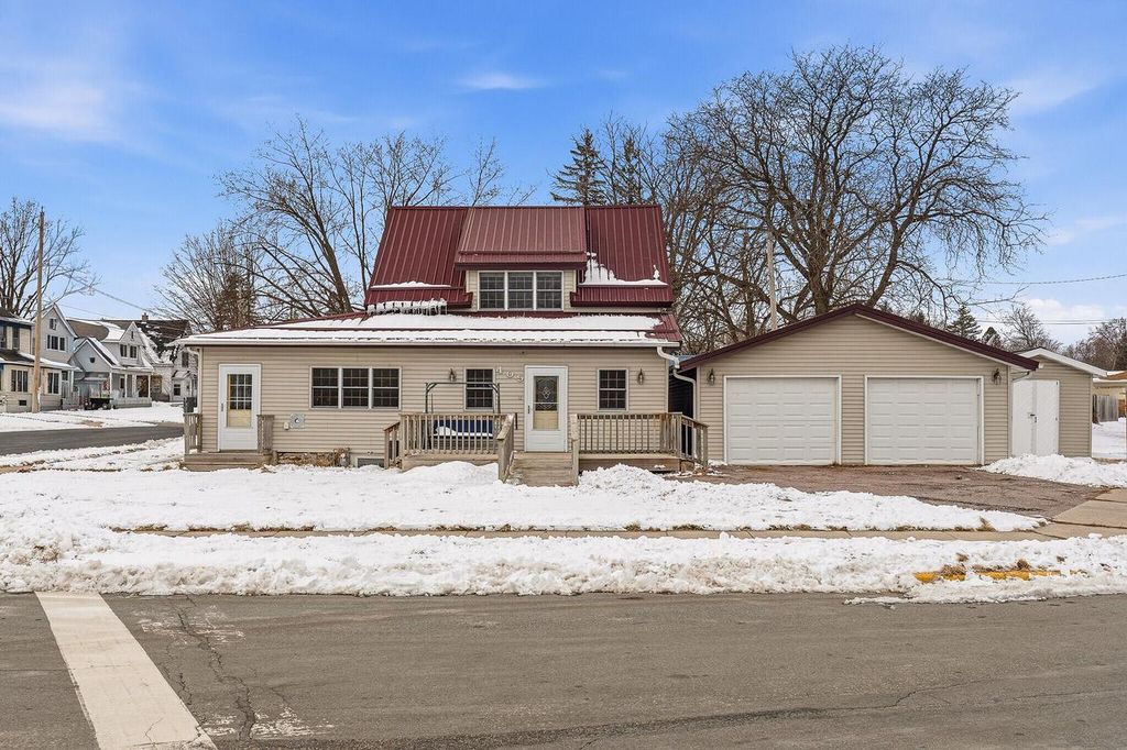 405 West AVENUE, Mauston, WI 53948