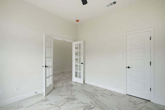 676 Jennings Lane, Azle, TX 76020