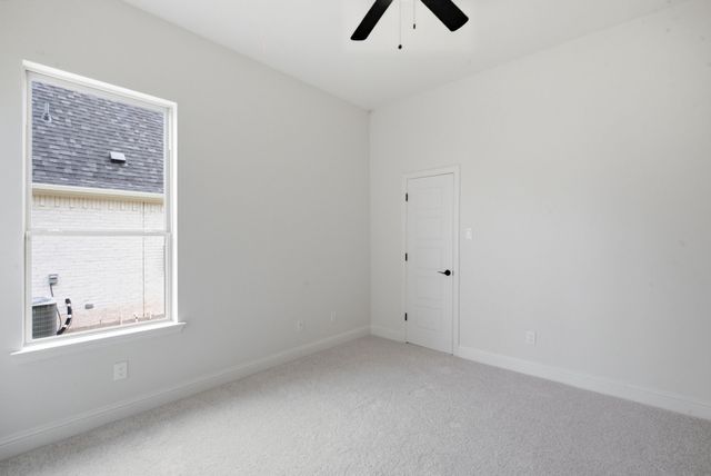 676 Jennings Lane, Azle, TX 76020