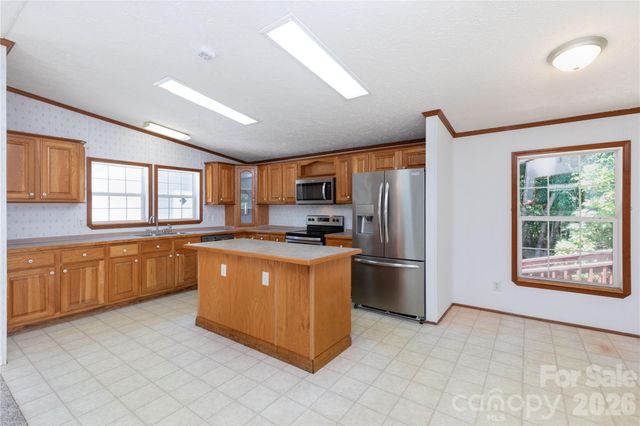 25 Sienna Drive, Asheville, NC 28806