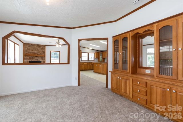 25 Sienna Drive, Asheville, NC 28806