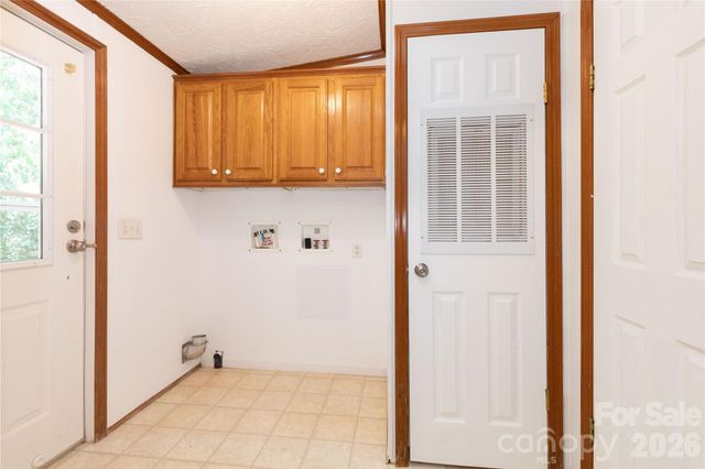 25 Sienna Drive, Asheville, NC 28806