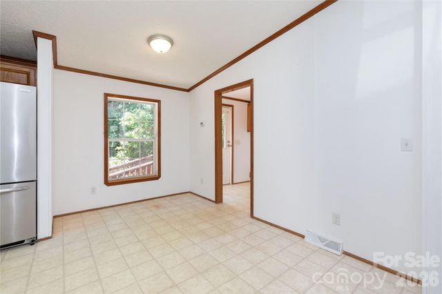 25 Sienna Drive, Asheville, NC 28806
