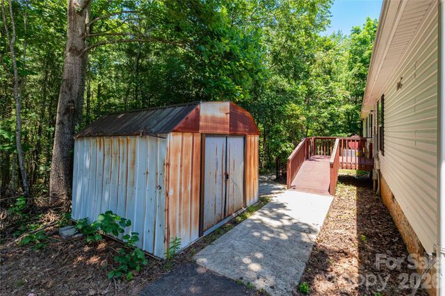 25 Sienna Drive, Asheville, NC 28806