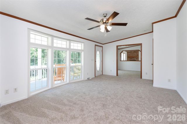 25 Sienna Drive, Asheville, NC 28806