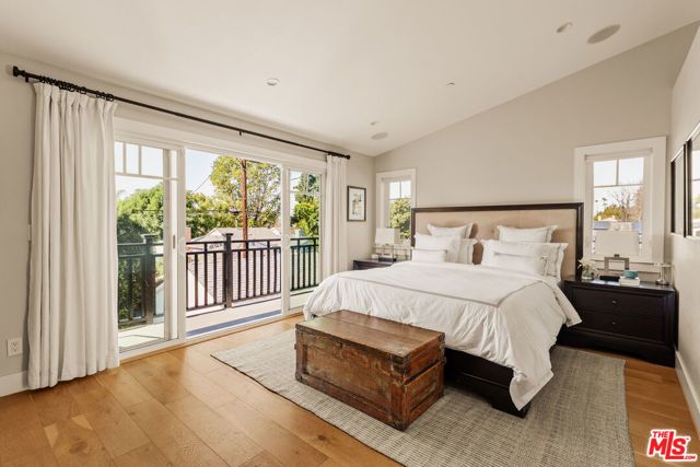 4943 Stern Avenue, Sherman Oaks, CA 91423