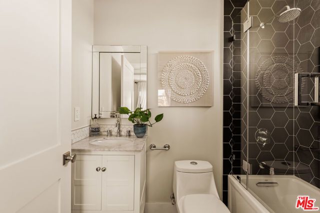 4943 Stern Avenue, Sherman Oaks, CA 91423