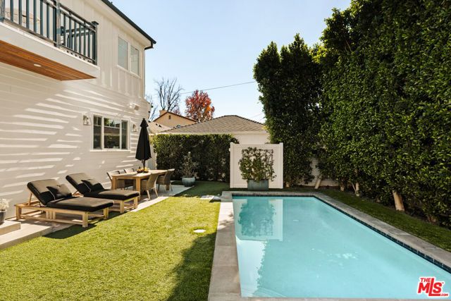 4943 Stern Avenue, Sherman Oaks, CA 91423