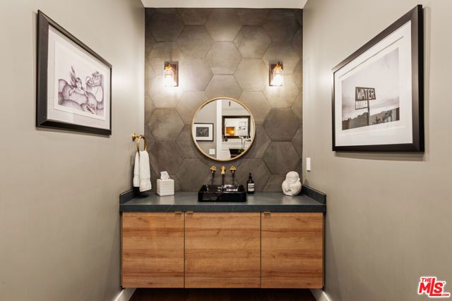 4943 Stern Avenue, Sherman Oaks, CA 91423