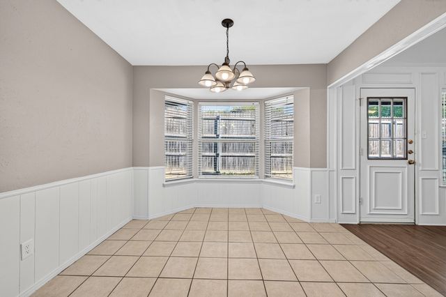 912 Shell Court, Bedford, TX 76022