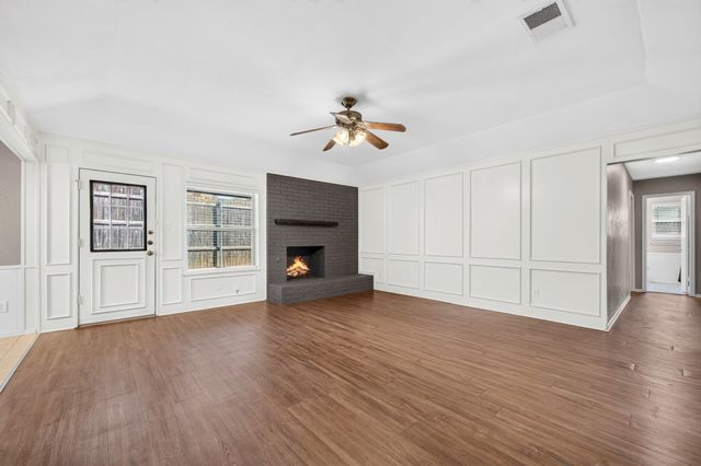 912 Shell Court, Bedford, TX 76022