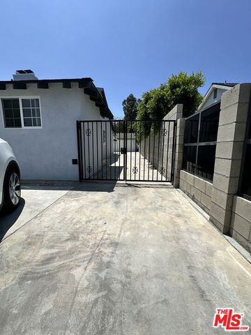 14552 Runnymede Street, Los Angeles, CA 91405