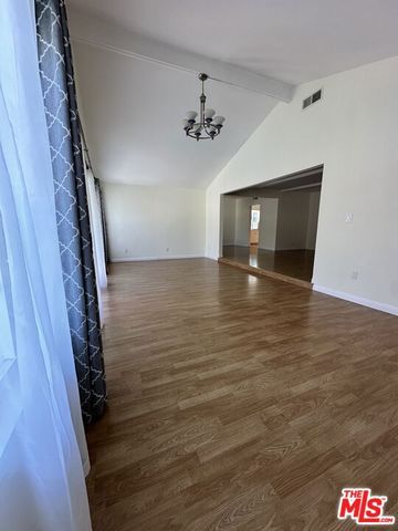 14552 Runnymede Street, Los Angeles, CA 91405