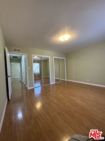 14552 Runnymede Street, Los Angeles, CA 91405