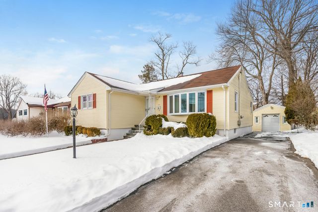 128 Auburn Street, Stratford, CT 06614