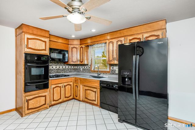 128 Auburn Street, Stratford, CT 06614